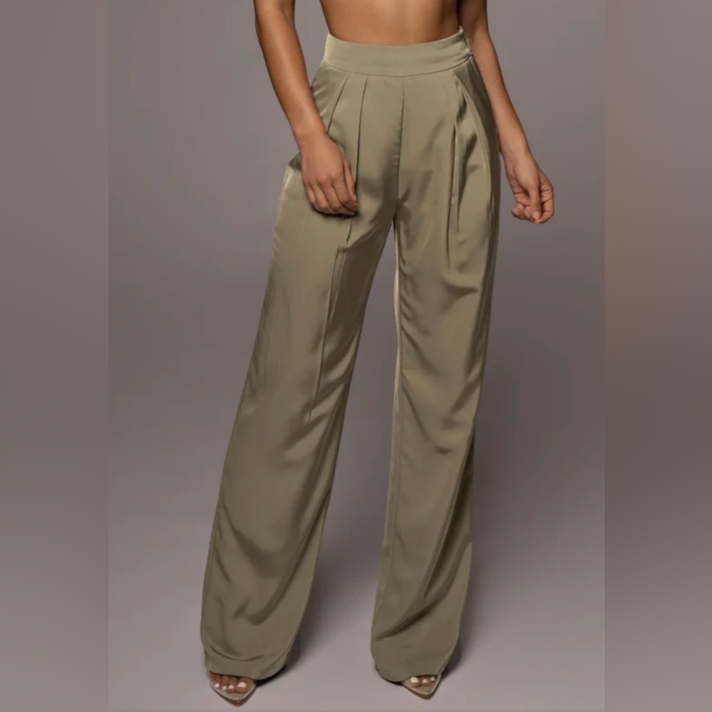 NWT Jluxlabel Olive Candice Pants.